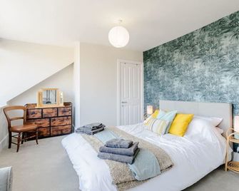 Walpole House sleeps 19-24 - Margate - Bedroom