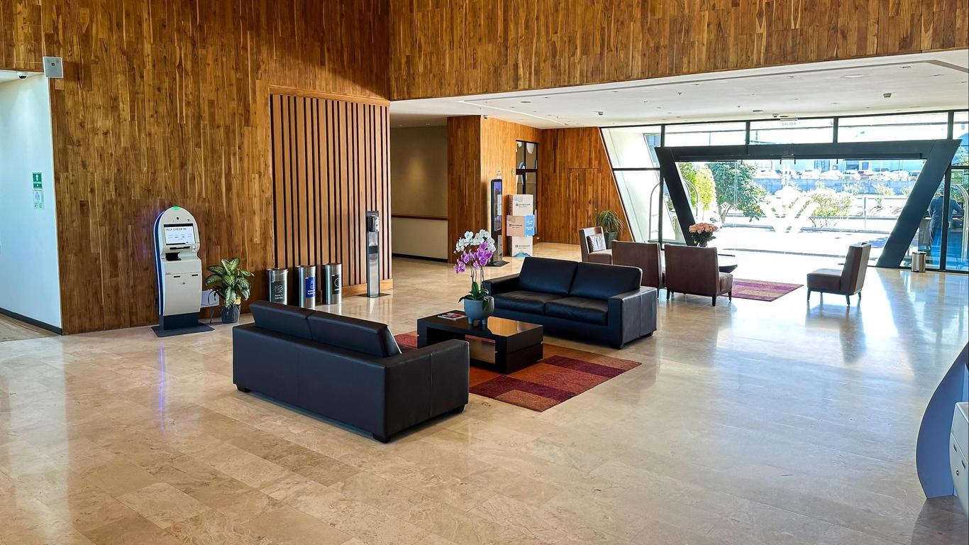 Wyndham Quito Airport