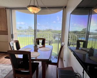 Incredible View in Hilo - Pool, A/C, Remodeled #708 - Hilo - Comedor
