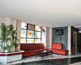 Hotel Amber - Lucknow - Lobby