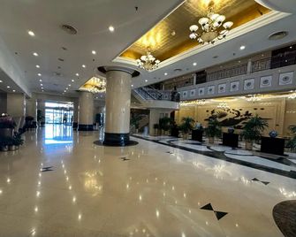 Foreign Experts Building - Beijing - Lobby