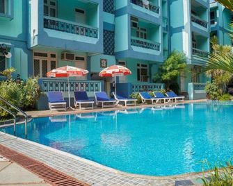 Osborne Holiday Resorts - Calangute - Pool