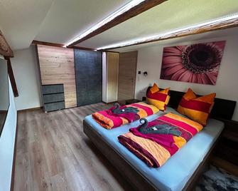 Ferienwohnung Rief - Tannheim - Habitación