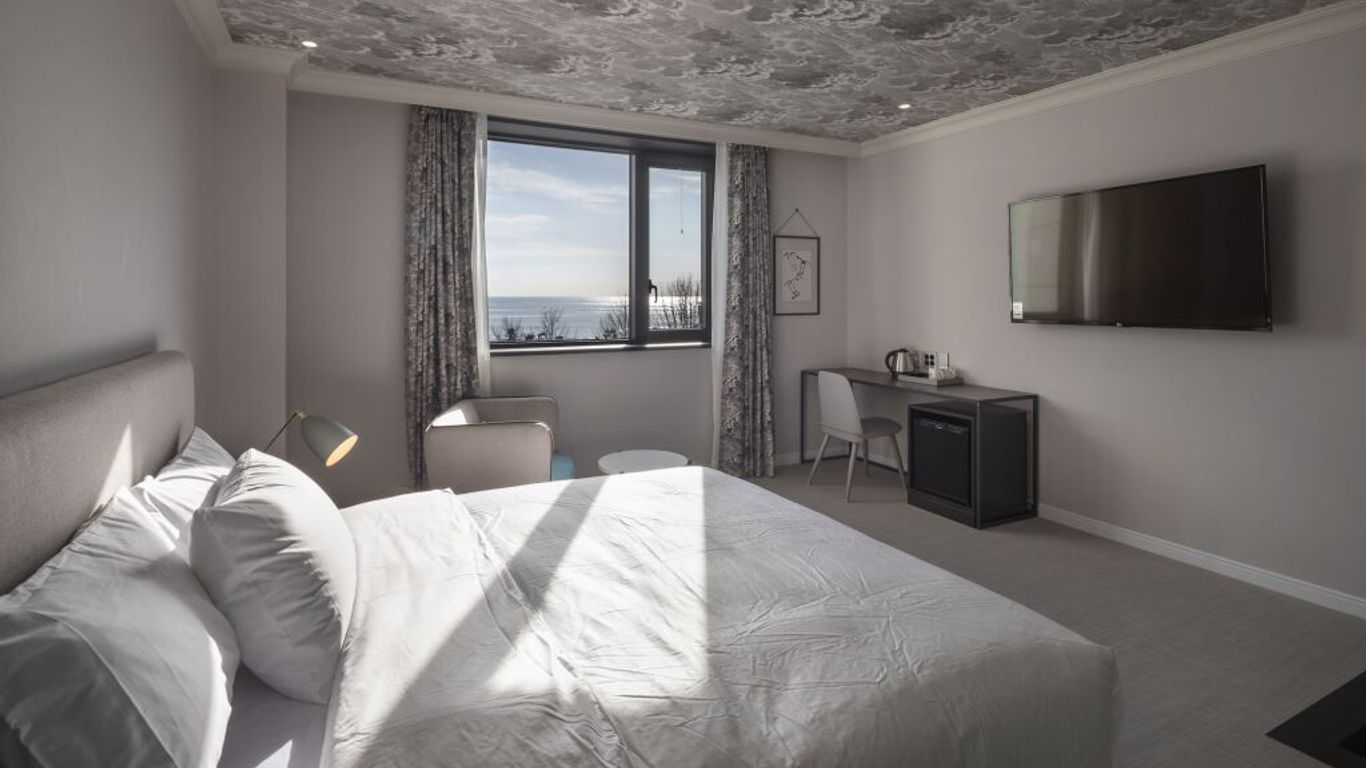 Brown Dot Hotel Songjeong