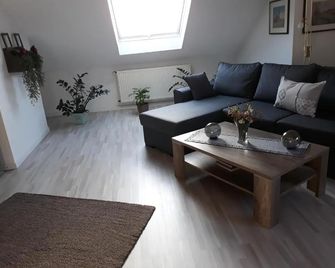 Gemütliches Apartment - Hattingen - Living room