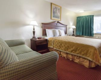 Key West Inn - Newport News - Ньюпорт-Ньюз - Спальня