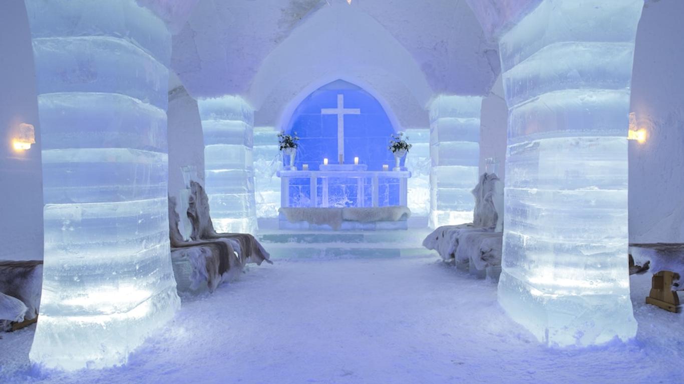 سورينيفا إجلو هوتل