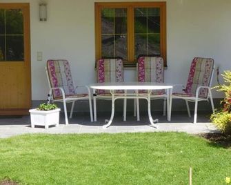 Large vacation apartment (2-4 persons) - Haus Nigsch - Sonntag - Patio