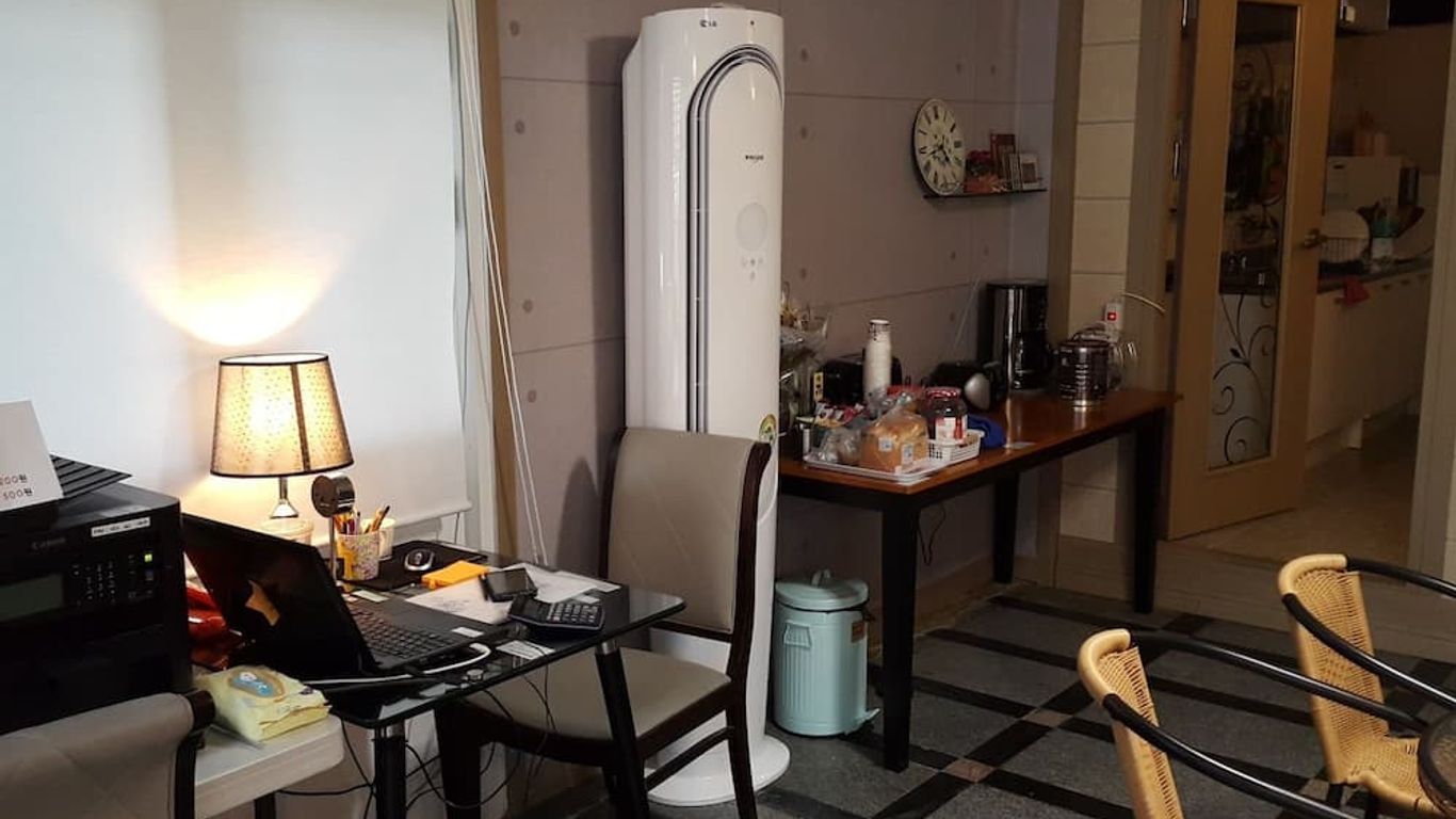 ريمنانت جيستهاوس - هوستل