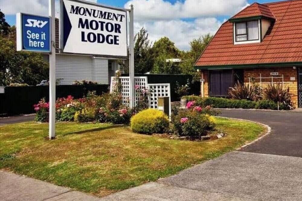 Monument Motor Lodge Papakura