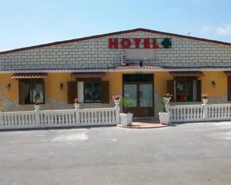 Hotel Il Quadrifoglio - Torre del Greco - Gebäude