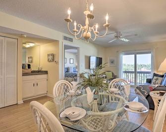 St Augustine Condo w/ Pool & Direct Beach Access! - Saint Augustine Beach - Salle à manger