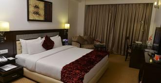 Regenta Central Ashok Chandigarh - Zerakpur - Bedroom