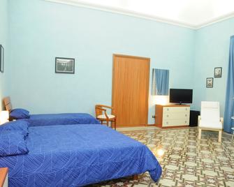 Affittacamere Conte Di Cavour - Noto - Bedroom
