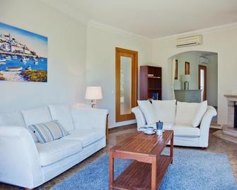 Casa Limão - Villa in Monte Canelas - Mexilhoeira Grande - Sala de estar