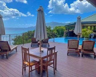 Treasure Cove Hotel & Restaurant - Bel Ombre - Pool