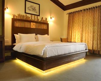Asiatic Lion Lodge - Sasan Gir - Bedroom