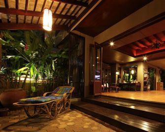 Baan La Poon Hotel - Lamphun