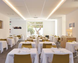 Hotel Club Torre Salinas - Muravera - Restaurant