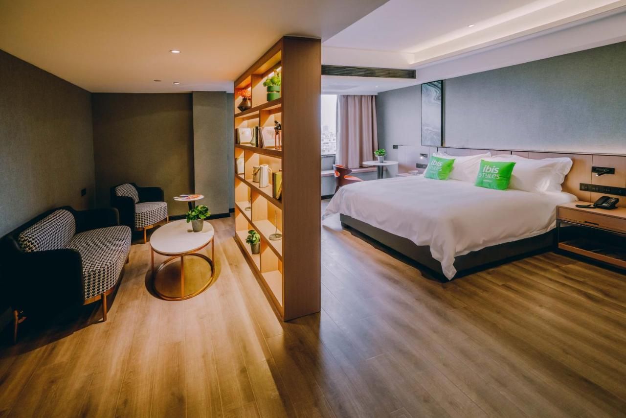 Ibis Styles Dg Changan Lightrail