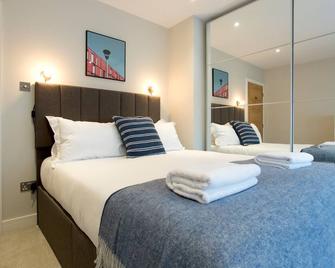 Madison Hill - Byrne Garden 2 - One bedroom home - London - Bedroom