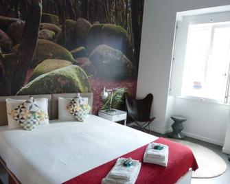 Moon Hill Hostel - Sintra - Bedroom