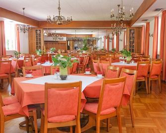 هوتل ريستورنت فايندل - رغينسبورغ - مطعم