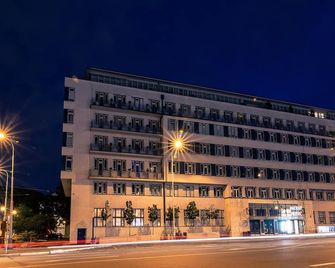Akcent Hotel - Prague - Building