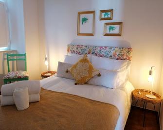 Carlos's Beach Hostel - Odeceixe - Bedroom