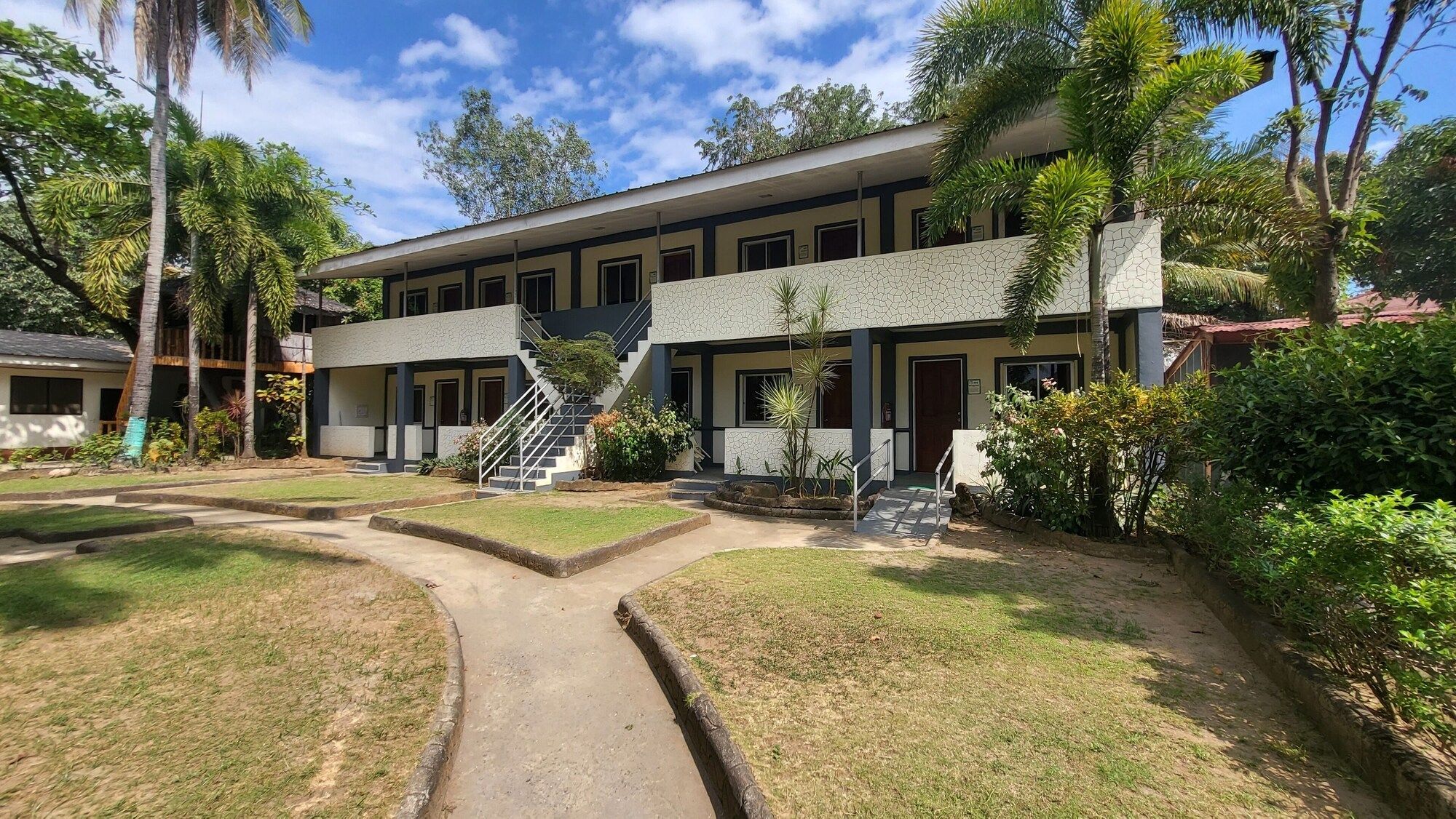 Bakasyunan Resort and Conference Center - Zambales - Iba - Bâtiment