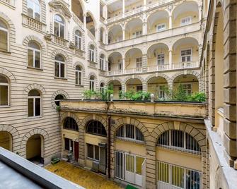Budapest Holidays Harmony - Budapest