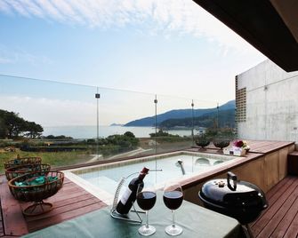 Tropical Dream Spa Resort - Geoje - Balcony