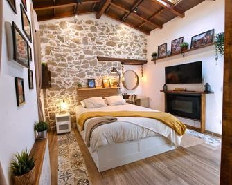 Casita El Espinar Jacuzzi - El Espinar