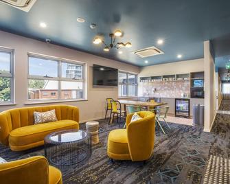 Royal Hotel by Nightcap Social - Melbourne - Lounge