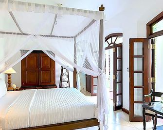 3 Bedroom Holiday Villa In The Unesco Heritage Dutch Fort In Galle Sri Lanka. - Galle - Schlafzimmer
