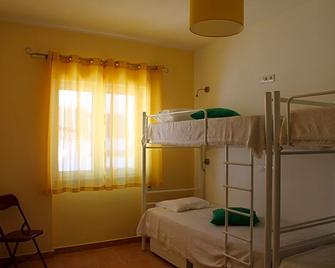 Racing Mackerel Hostel - Lagos - Habitación