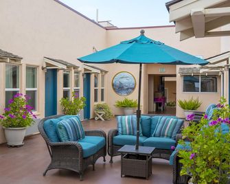 Hotel Mac Rae - Avalon - Patio