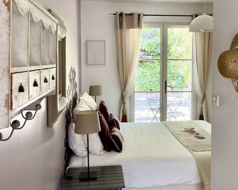 Le Jardin de Lau - Aubignan - Schlafzimmer