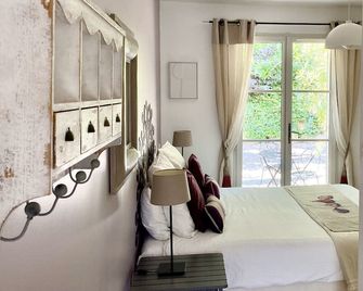 Le Jardin de Lau - Aubignan - Schlafzimmer