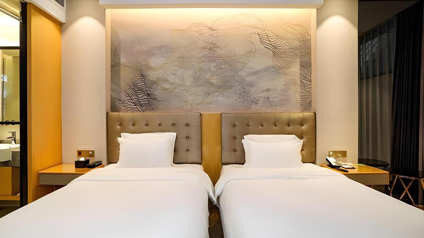 لافاندو هوتل