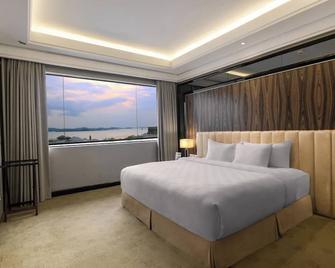 Swiss-Belhotel Harbour Bay - Batam - Bedroom