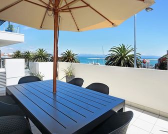 Sea Path Apartment - Nelson - Balcony