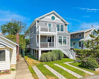 Bright and Airy Beach House-close to beach and inlet for paddleboard/kayaking - Manasquan - Gebäude