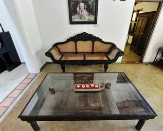 Hiddenside Waya Ulpatha - Sigiriya - Living room