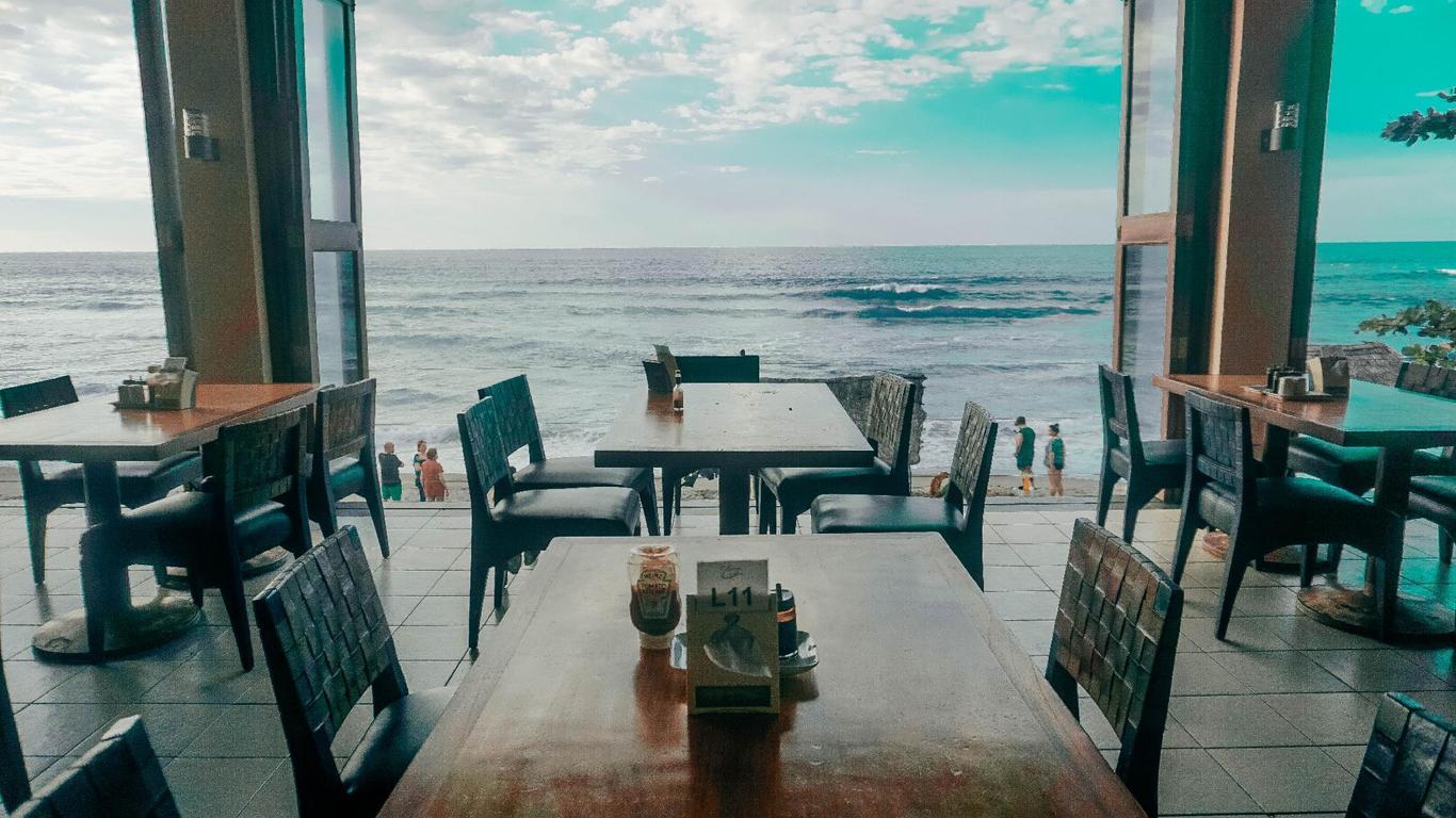 Kahuna Beach Resort And Spa