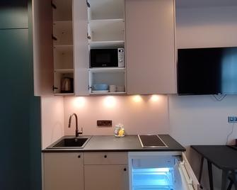 Aparthotel Amella - Riga - Kitchen