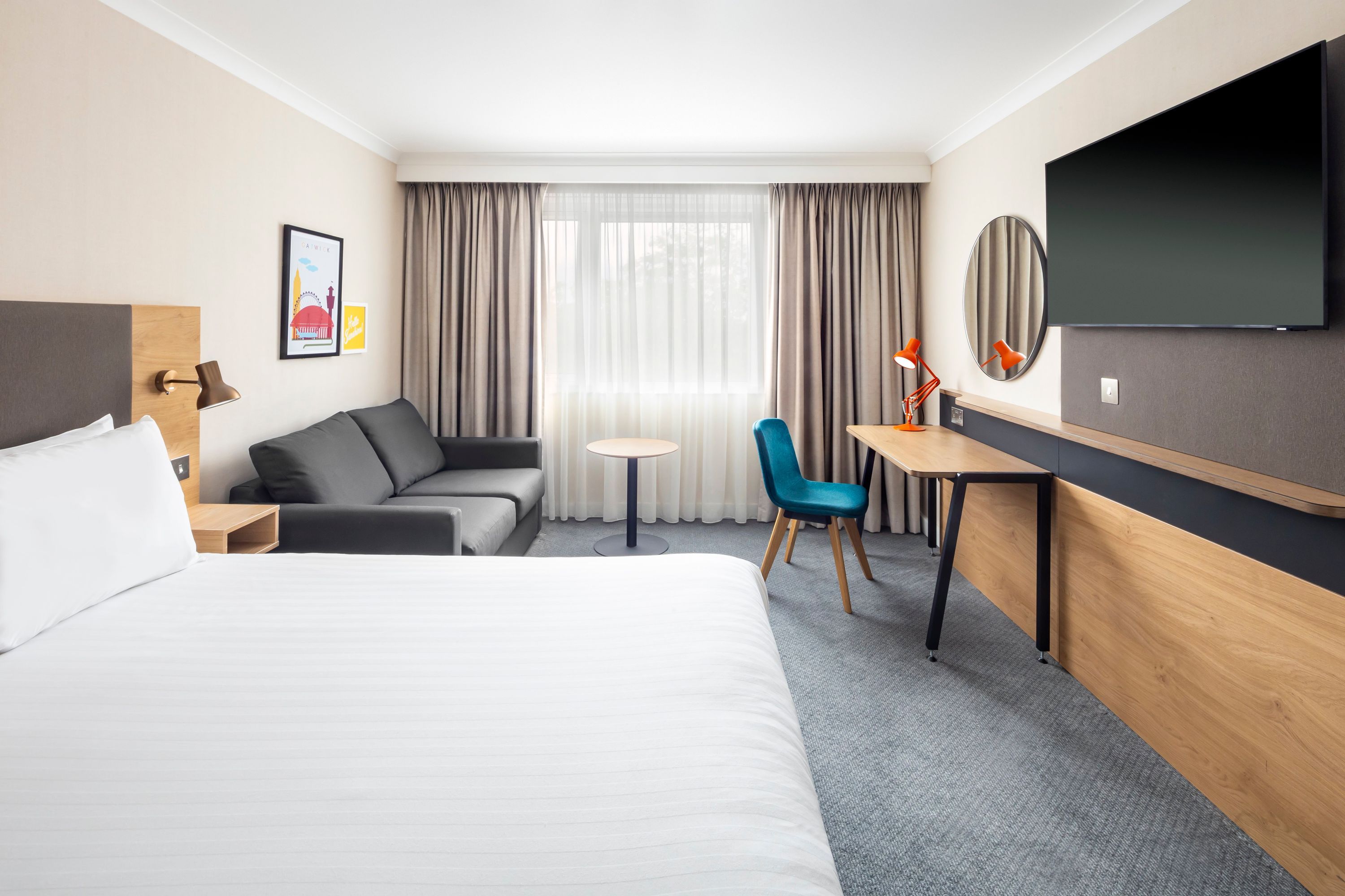 Holiday Inn London - Gatwick Airport By IHG - Gatwick - חדר שינה