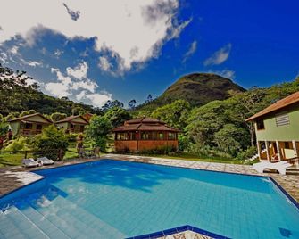 Alta Colina Chalés - São Pedro de Nova Friburgo - Piscina