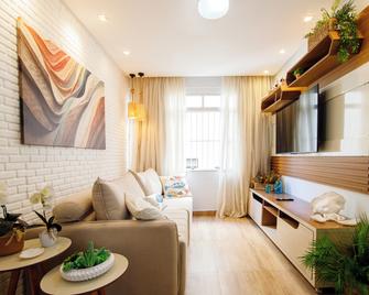 Apartamentos a 20 m da praia no centro de Guarapari - Brazilian Corner - Guarapari - Living room