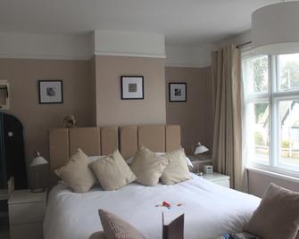 The Red House - Falmouth - Kamar Tidur